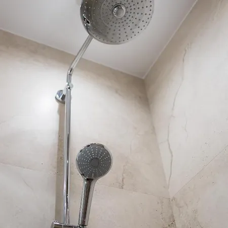 Luna Goralka 자코파네